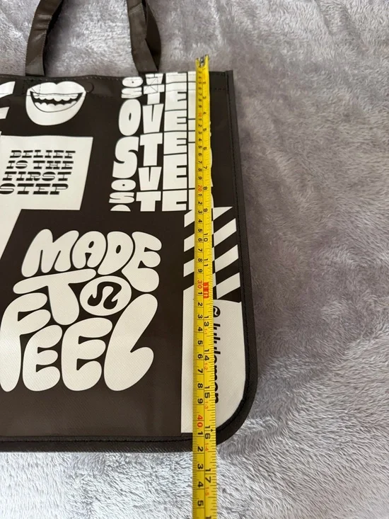 lululemon athletica Black and White Motivational Graphic Tote - Picture 4 of 6